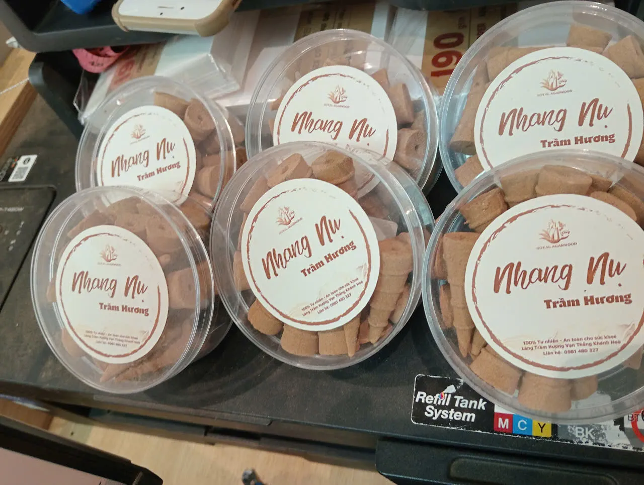 Premium Agarwood Incense Cones – Natural Vietnamese Oud (20 / 42 Cones Box)